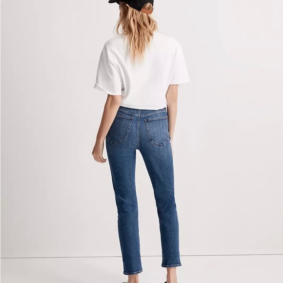 Madewell The Perfect Vintage Jean in Manford Wash - Picture 3 of 7